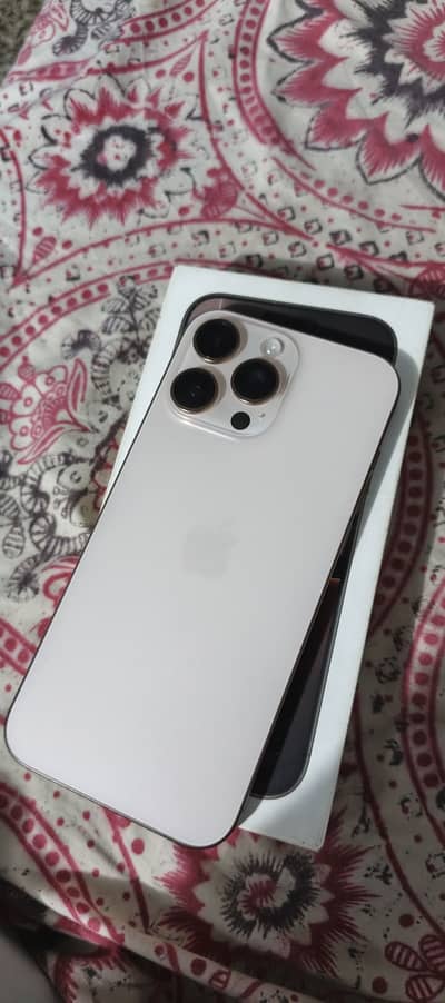 Apple iPhone 16 Pro Max