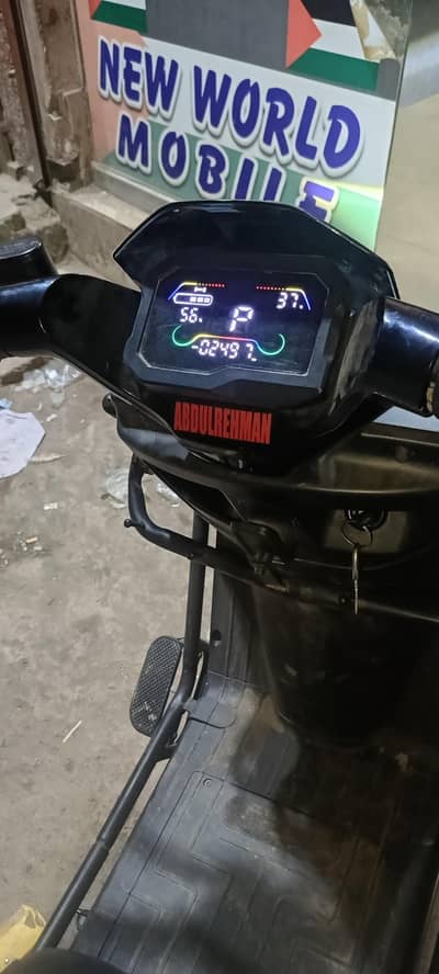 Crown champion lite totally genuine only 3600 km drive