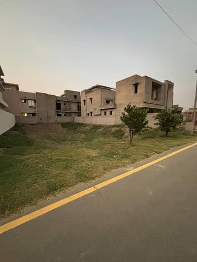 Near To Park 5 Marla Residential Plot In Park View City - Imperial Block Is Available For Sale