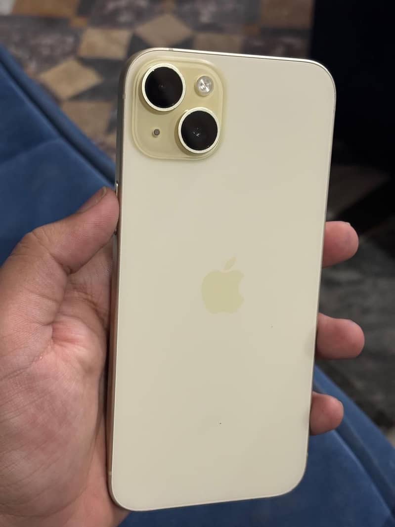 Apple iPhone 15 plus 3