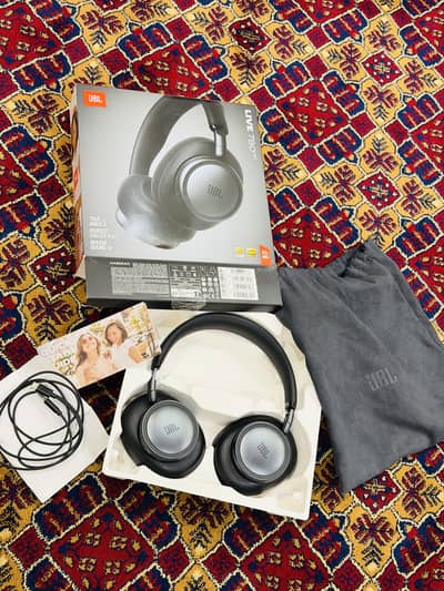 JBL LIVE 780nc