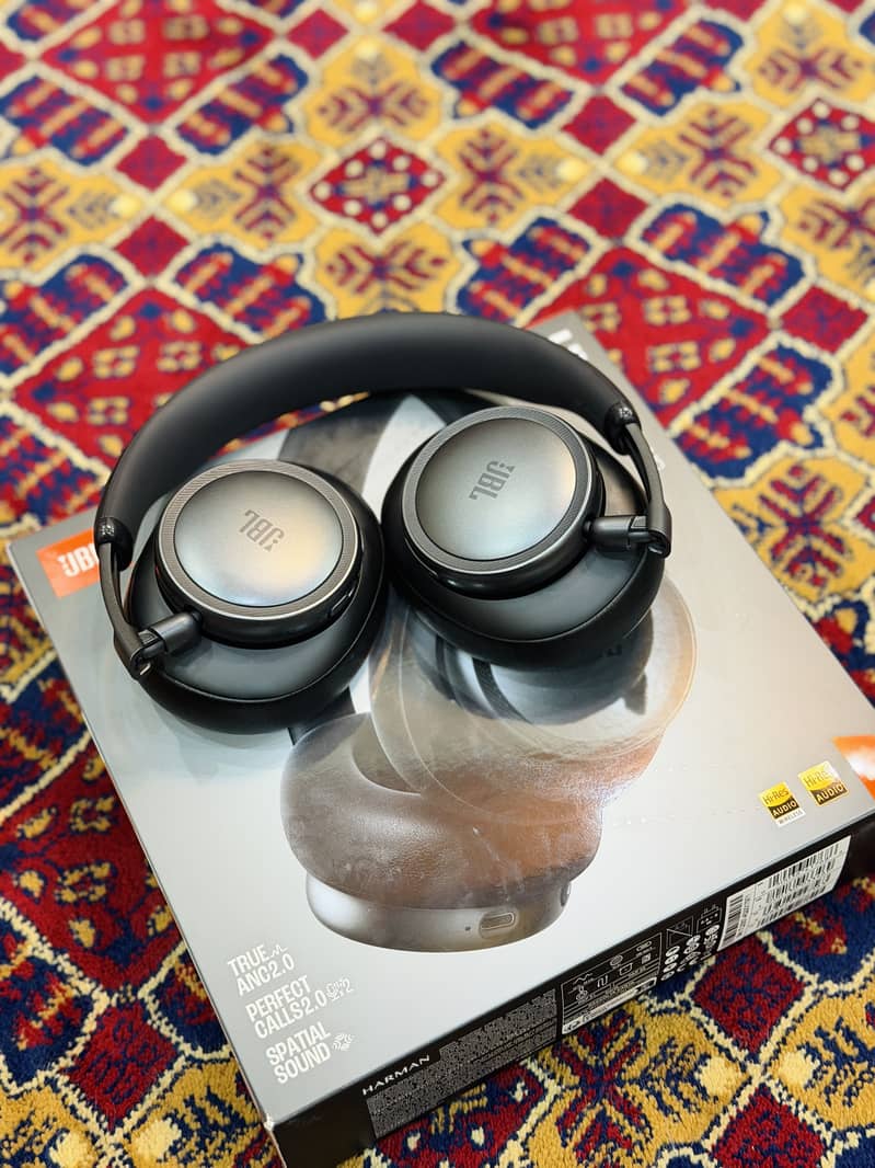 JBL LIVE 780nc 2