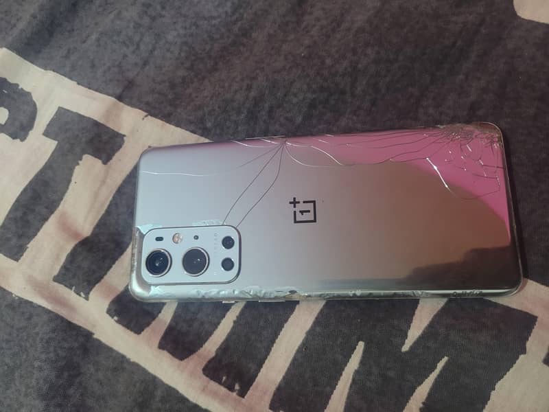 One Plus 9 Pro 1