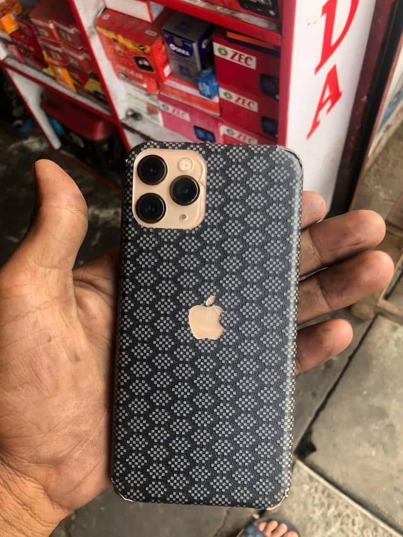 Apple iPhone 11 Pro 0