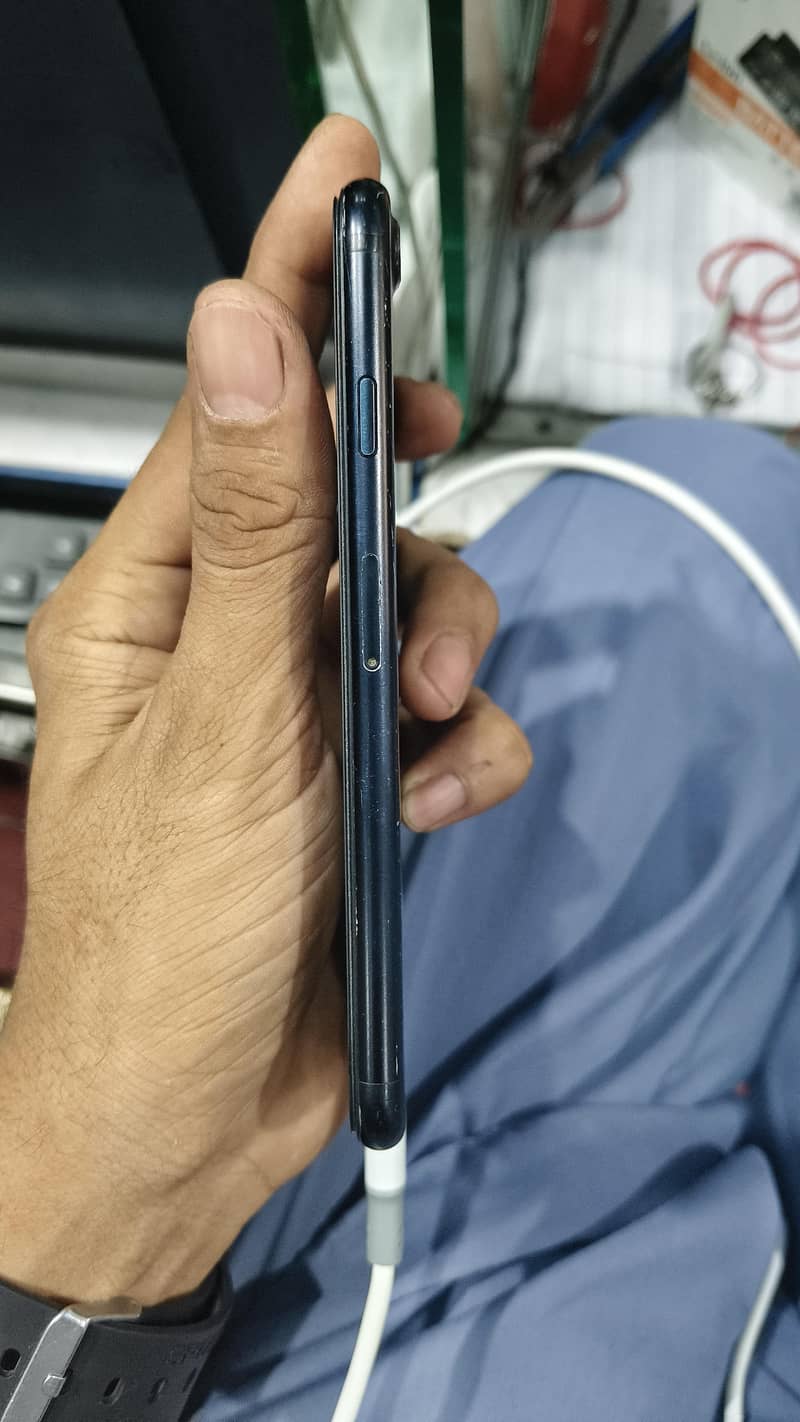 Apple iPhone 7 1