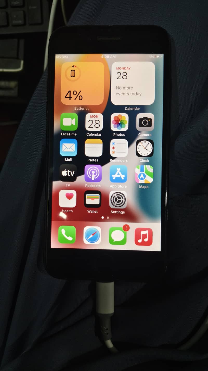 Apple iPhone 7 4