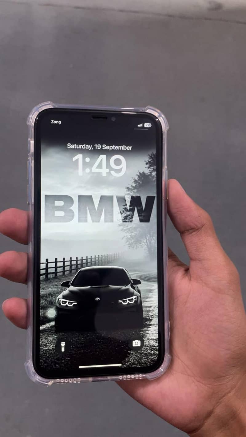 iPhone XR / PTA 1