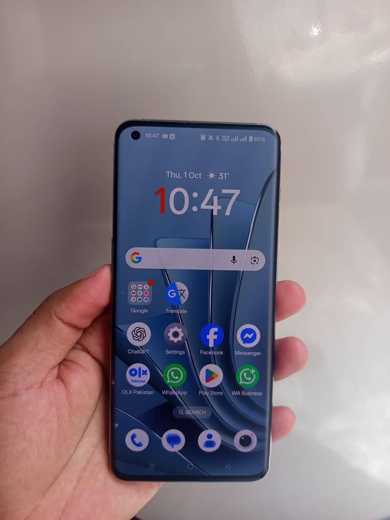 One Plus 10 Pro 1