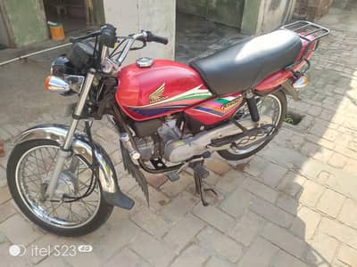 Honda CD 100