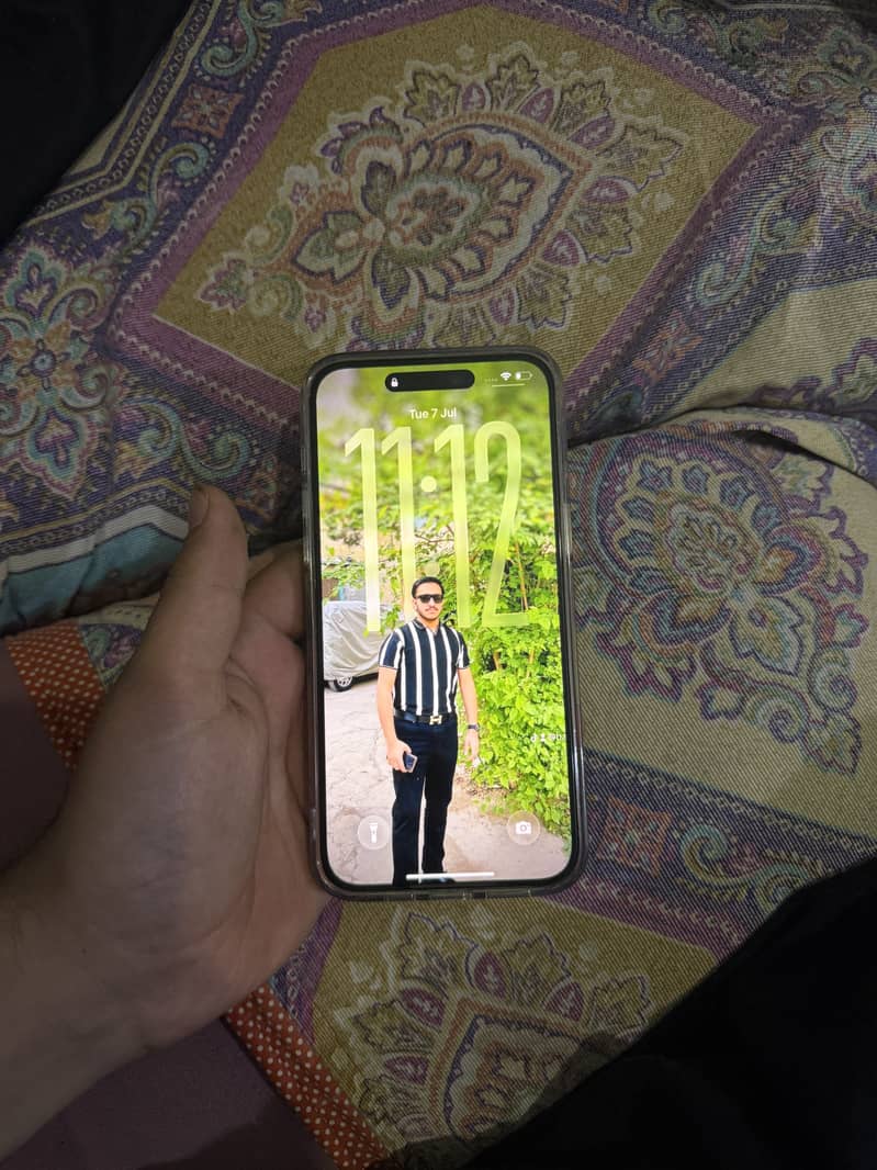 Apple iPhone 14 Pro Max 1