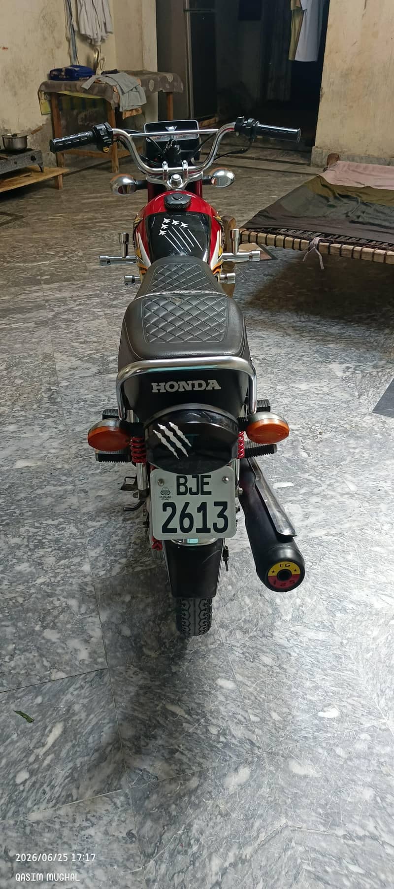 24 بٹا 25 10 بائ 10 ہر طرح صاف ہے 3