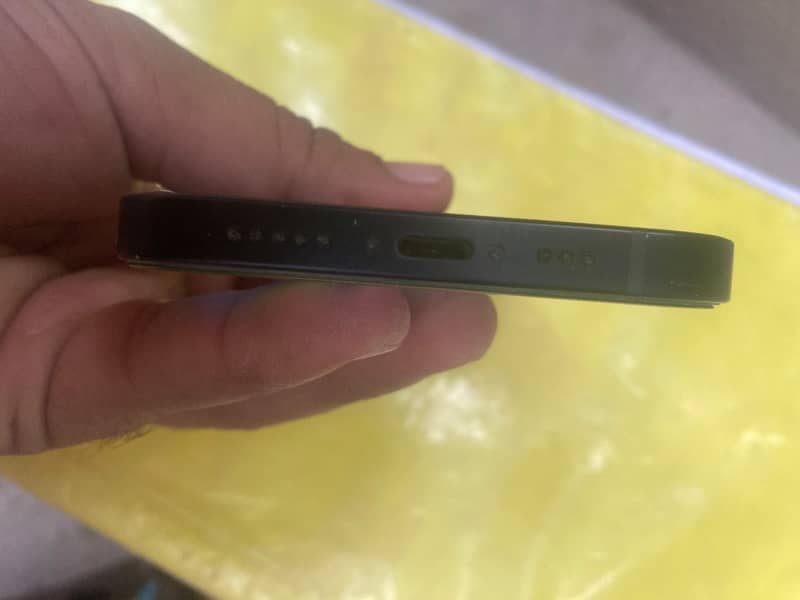 Apple iPhone 12 Sim lock 3