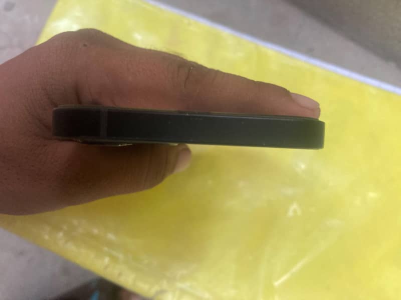 Apple iPhone 12 Sim lock 10