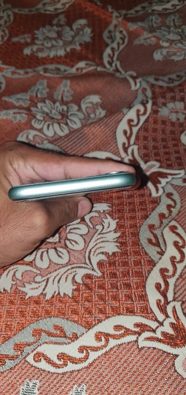 Apple iPhone 11 5