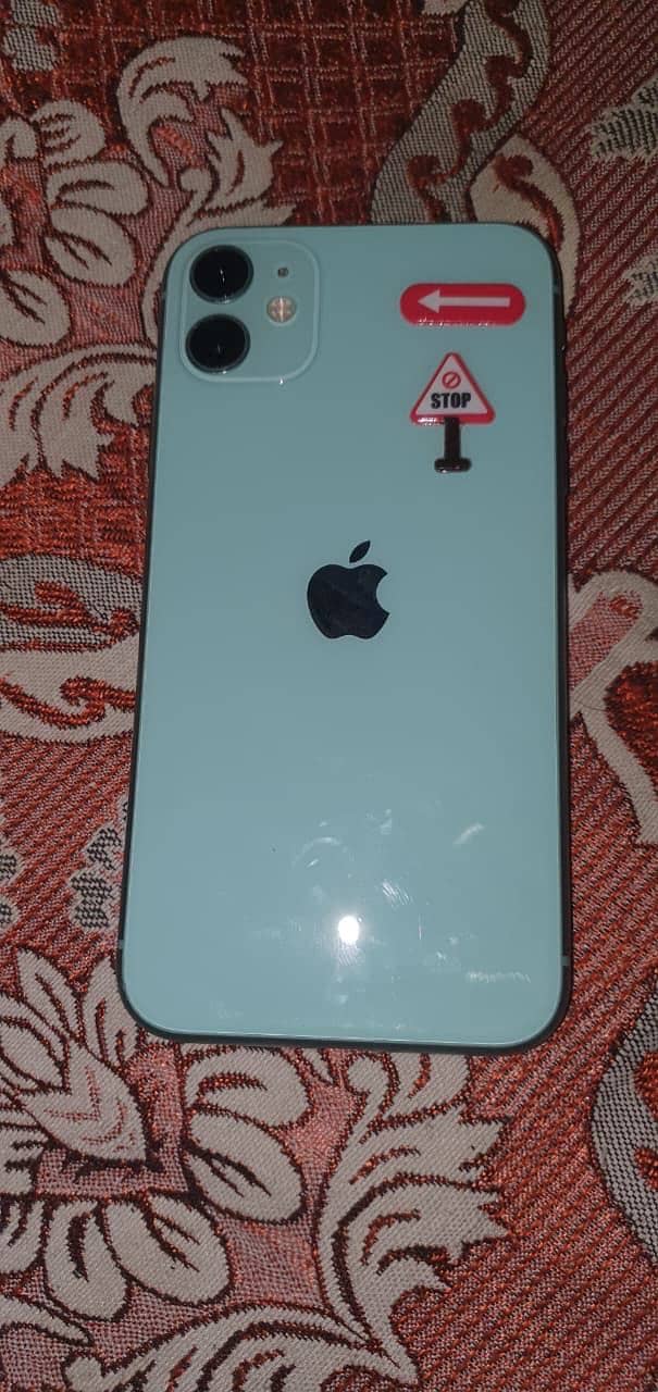 Apple iPhone 11 7