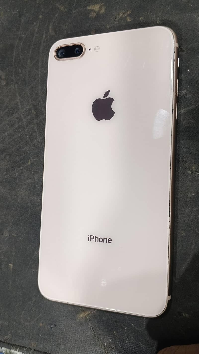 Apple iPhone 8 Plus 0