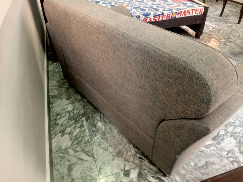 Habit sofas in good condition 5
