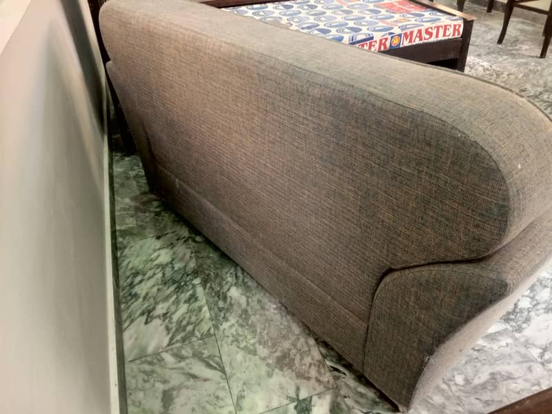 Habit sofas in good condition 6