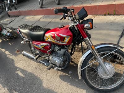 Honda Cg 125 red colour urgent sale