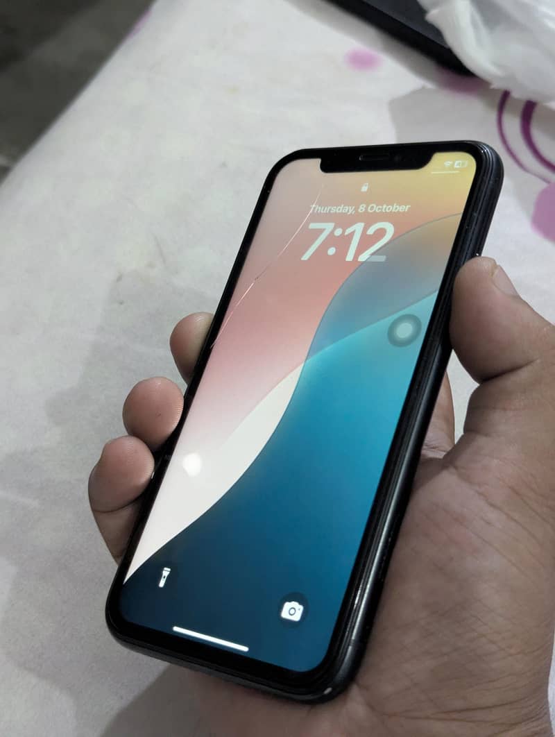 Apple iPhone XR 1