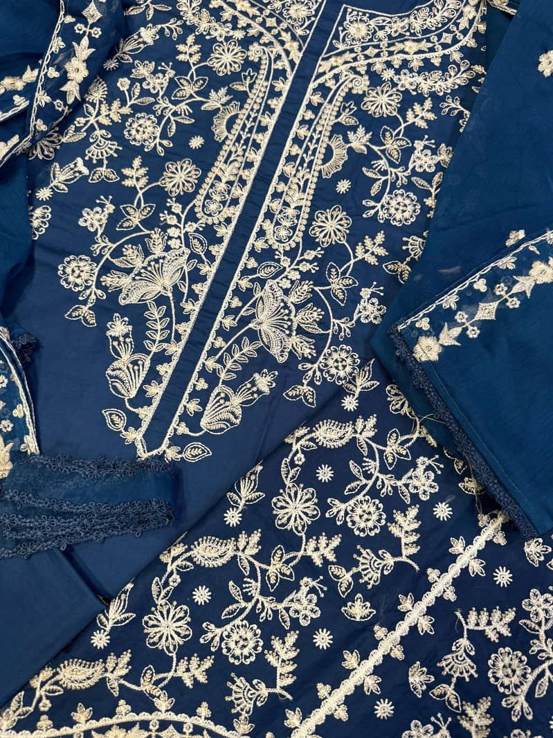 ladies suits 17