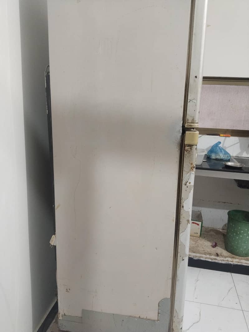 Refrigerator 1