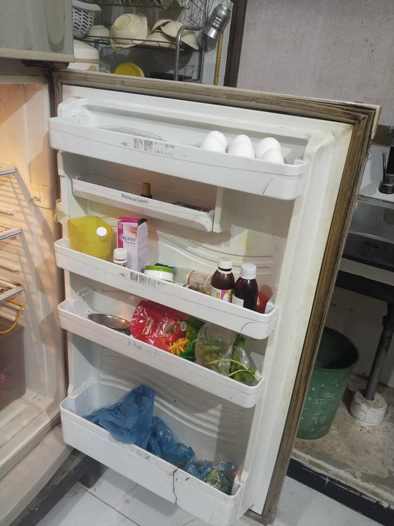 Refrigerator 4