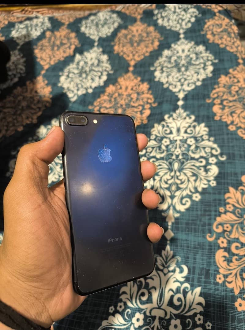 Apple iPhone 7 Plus 4
