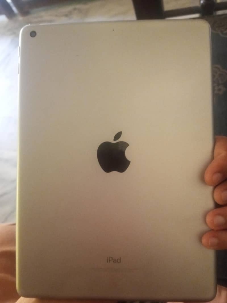 I pad 6 generation 4