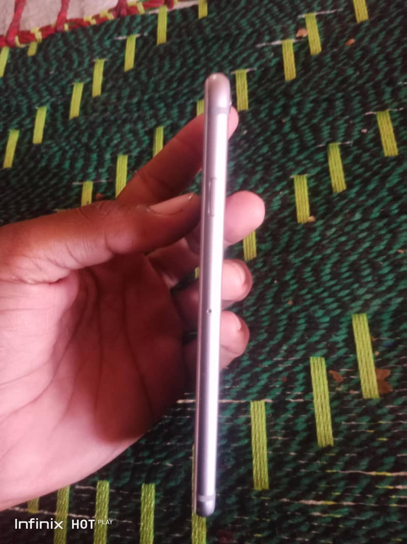 Apple iPhone 6 2