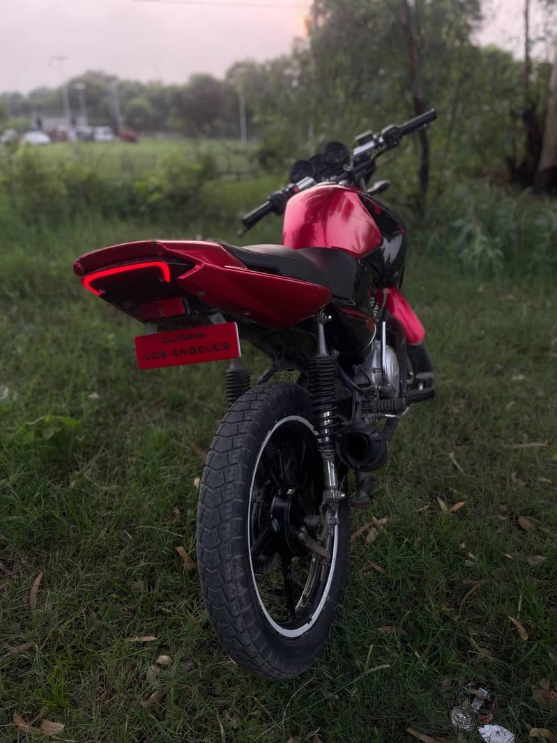 yahama ybr 2016 model 1