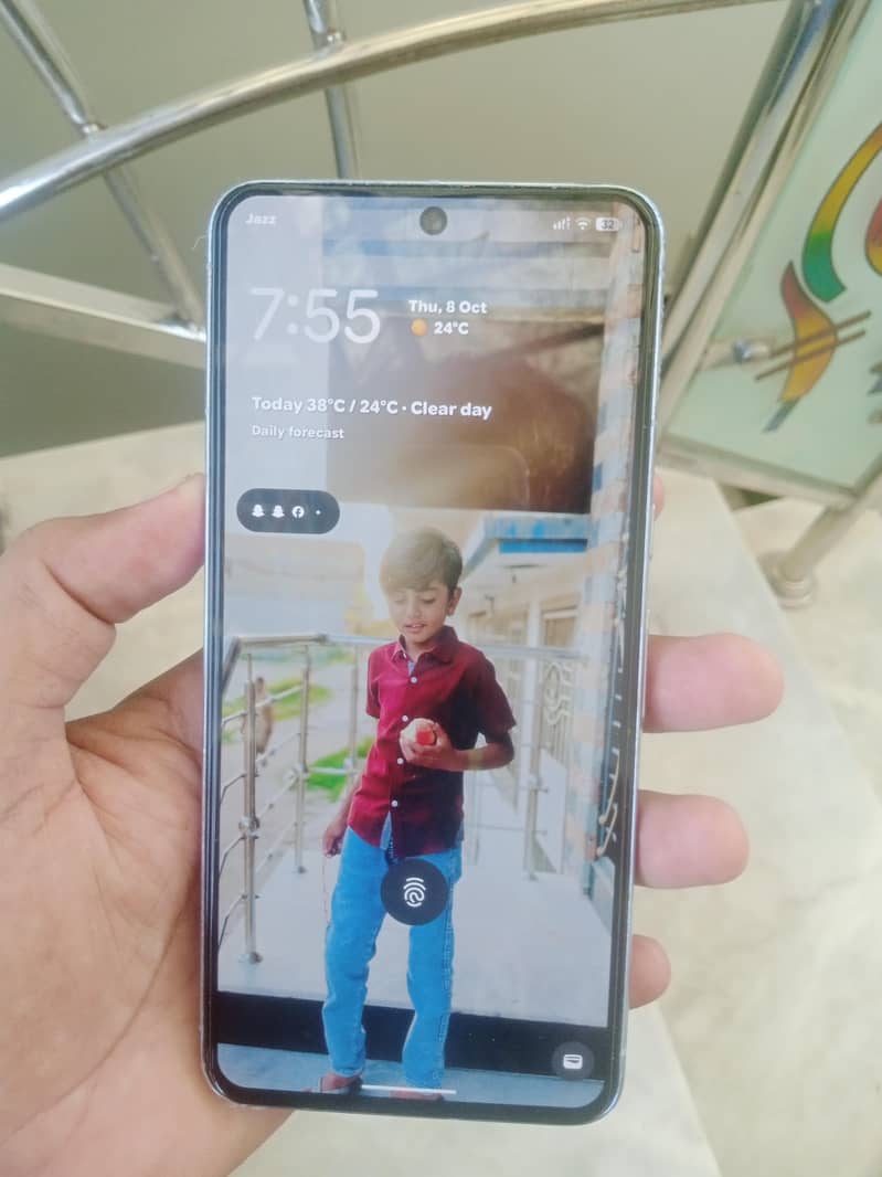 Google Pixel 8 Pro 1