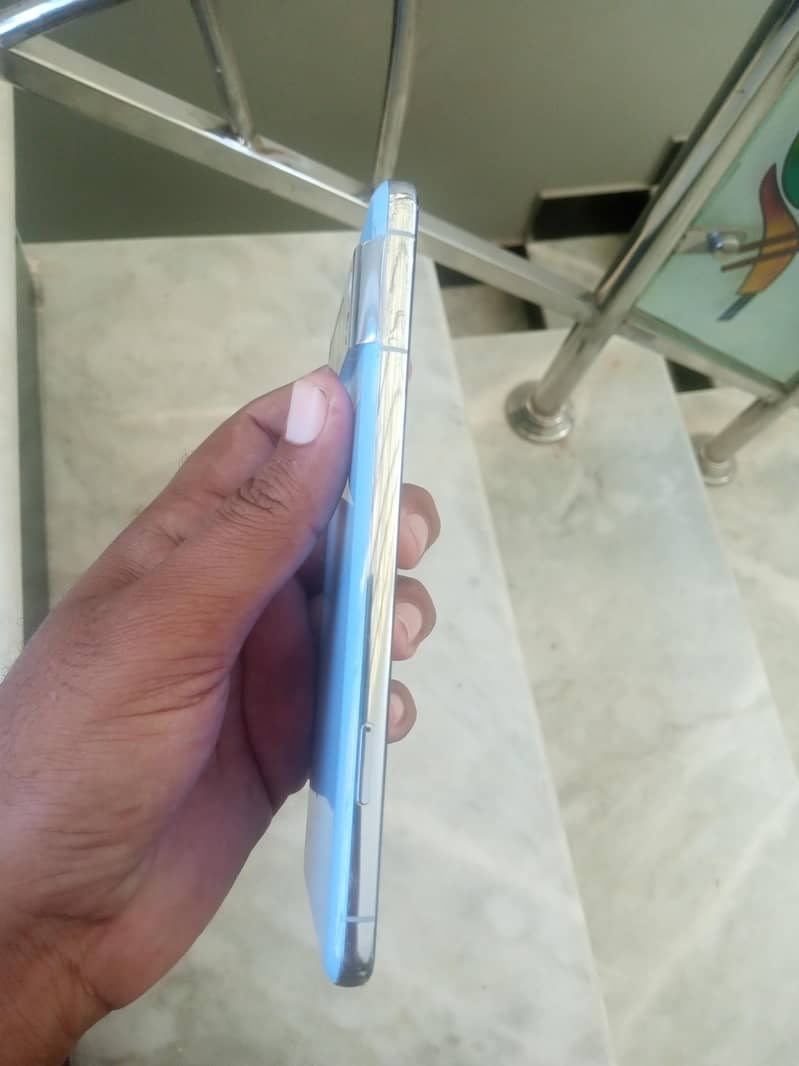 Google Pixel 8 Pro 3