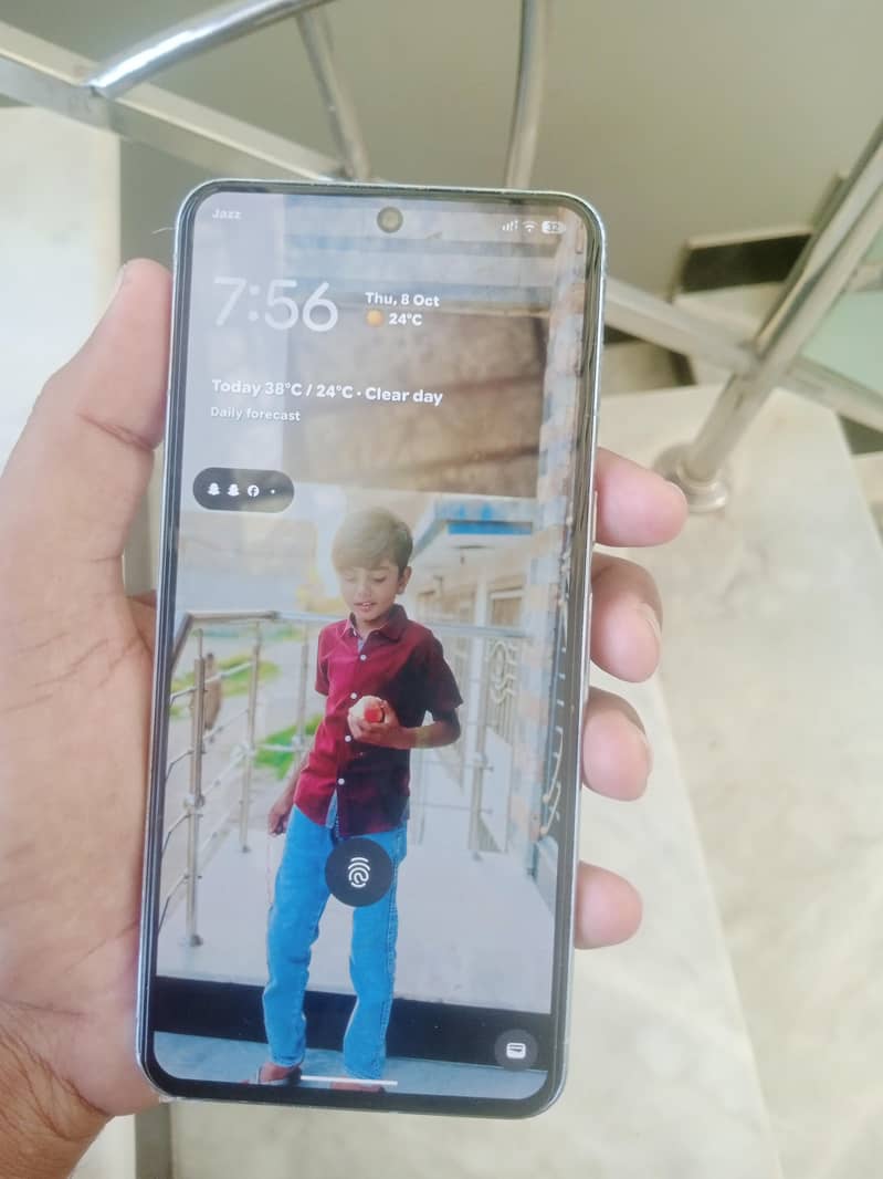 Google Pixel 8 Pro 4