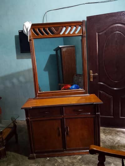 *Wooden Dressing Table with Mirror - 10/10 Condition - Sahiwal