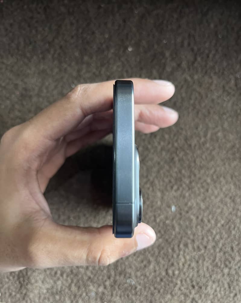 Apple iPhone 15 Pro 5