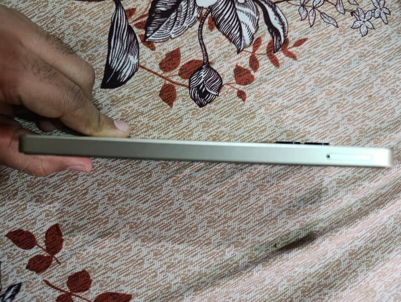 Samsung Mobile A06 4
