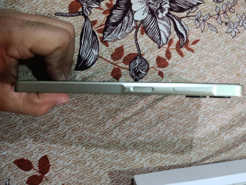 Samsung Mobile A06 5