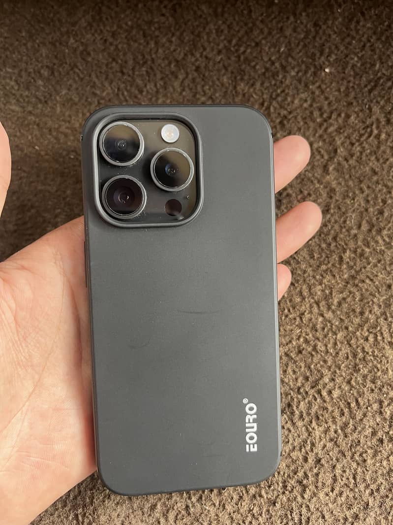 Apple iPhone 15 Pro 0
