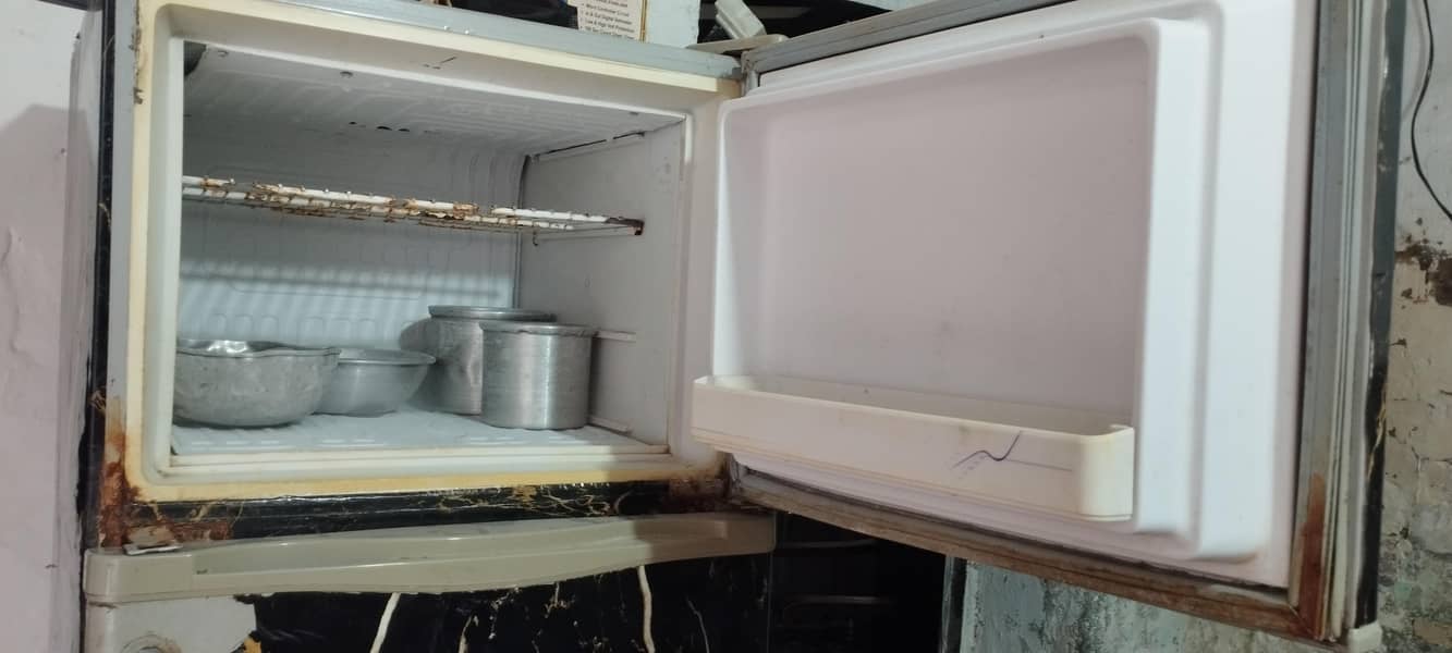 Dawlance Refrigerator 3