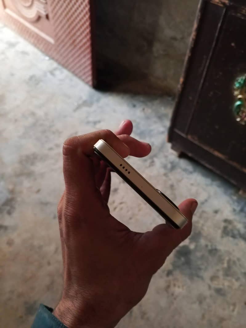 Tecno Spark Go 2