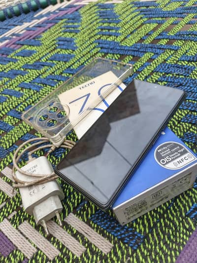 Tecno CAMON 30 12+12 RAM 256 GB