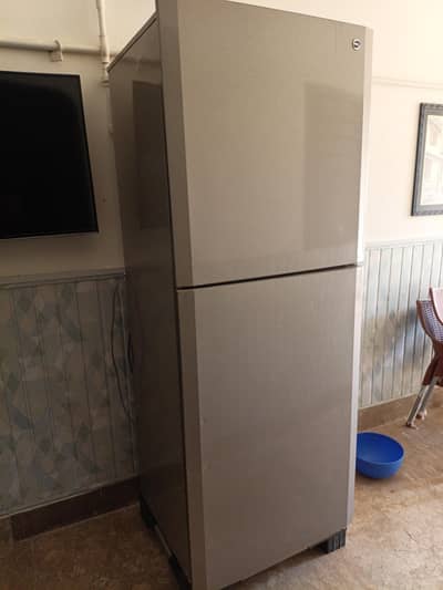 Brand new fridge with orignal gass and compressor