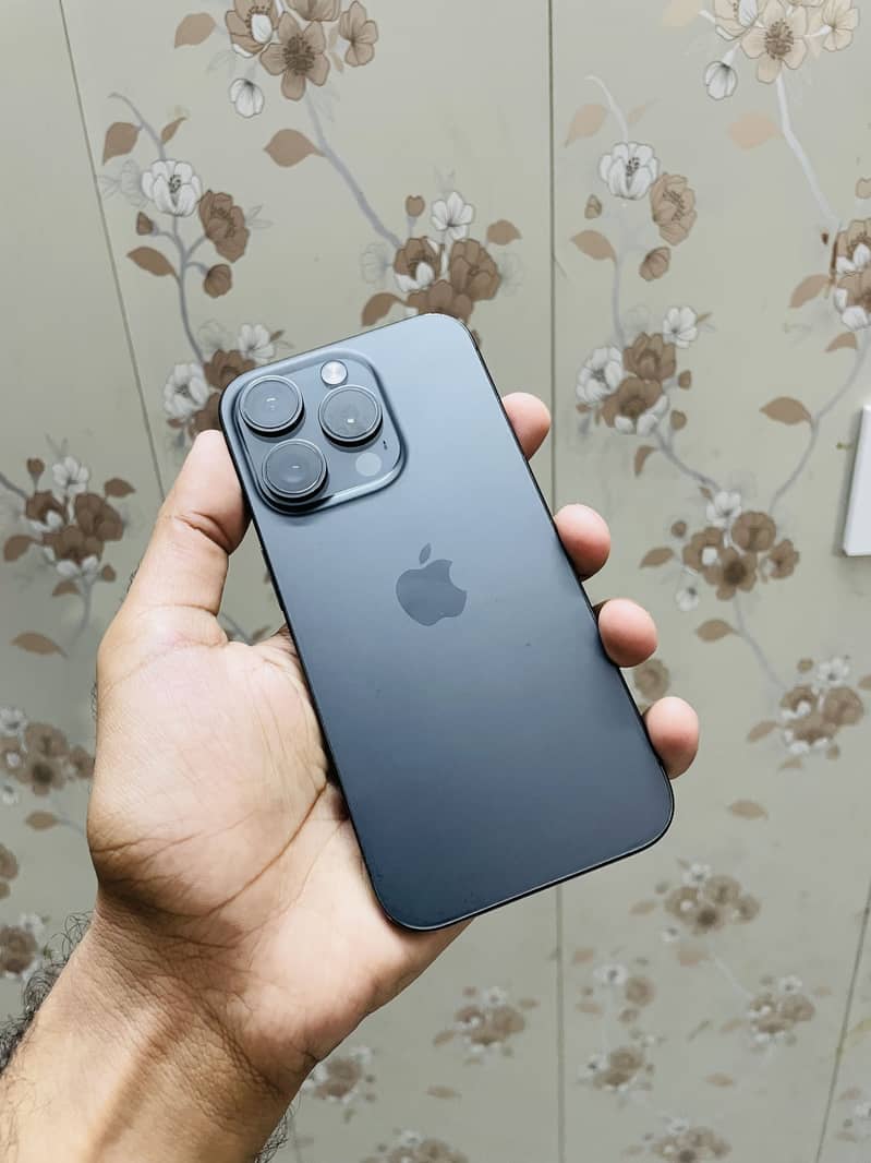 Apple iPhone 15 Pro Jv 0