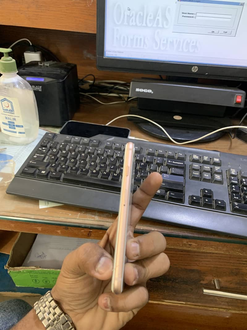 Apple iPhone 8 6
