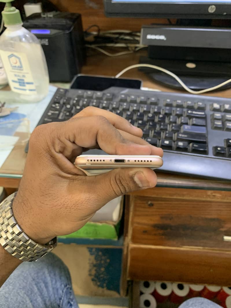 Apple iPhone 8 8