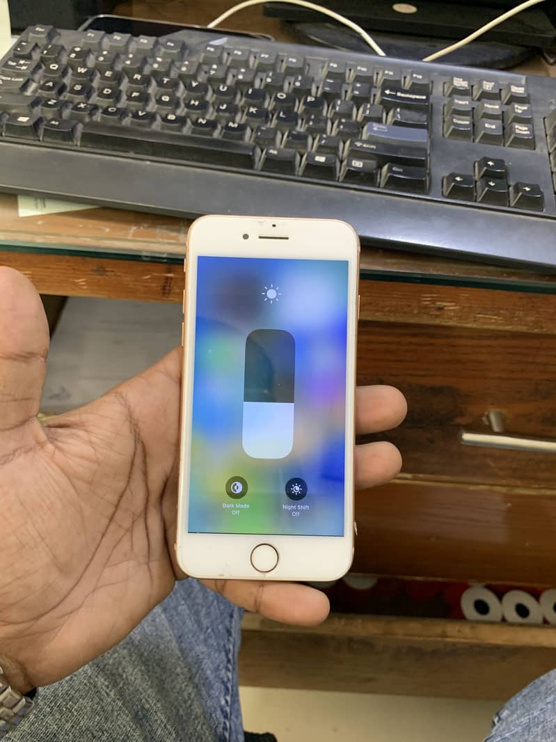 Apple iPhone 8 16