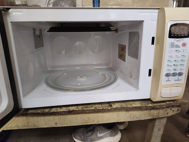 Dawlance microwave Owen 3