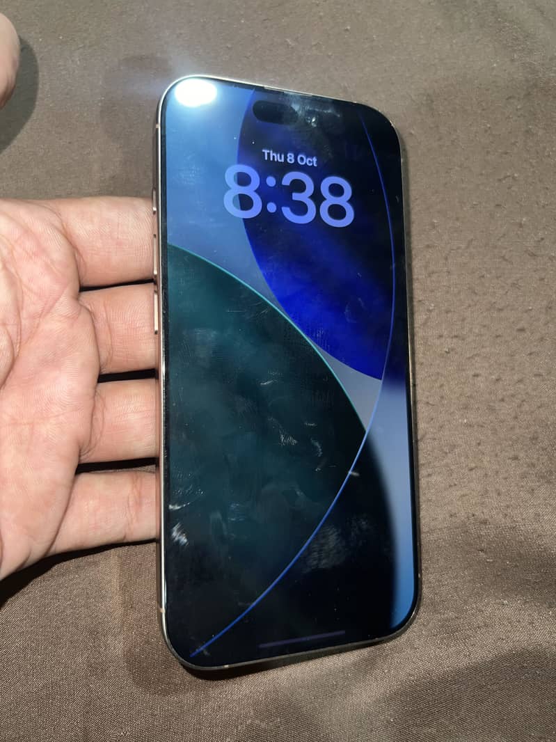 Apple iPhone 16 Pro 7