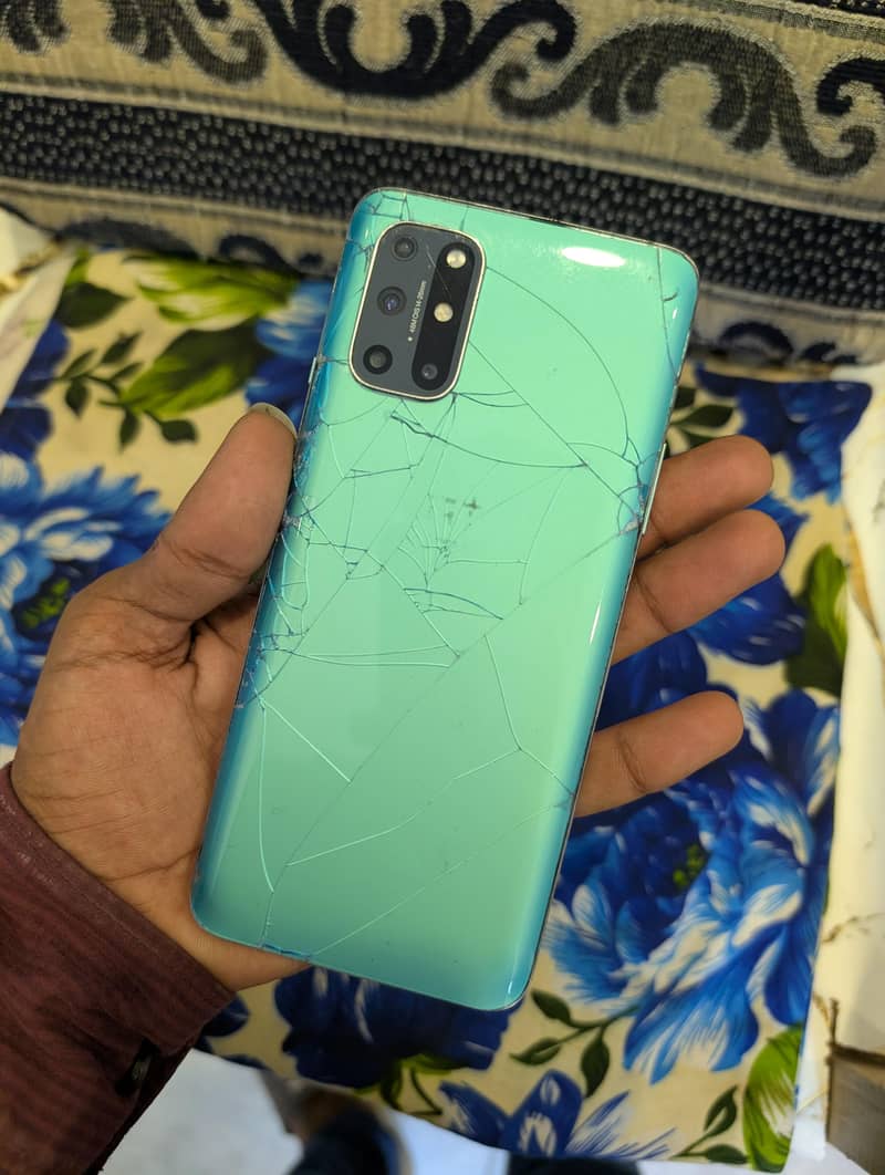 One Plus 8T 0